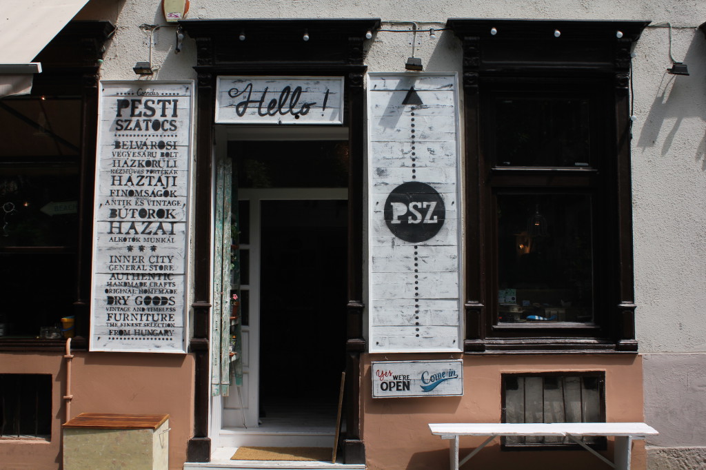 entrance of Pesti Szatócs, Budapest