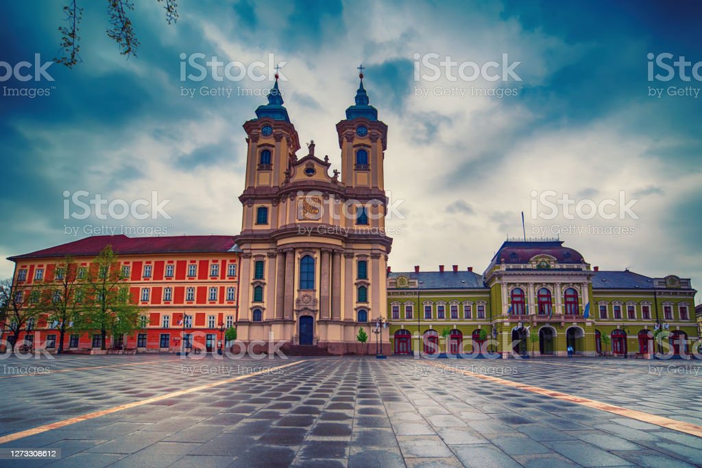 Eger main square