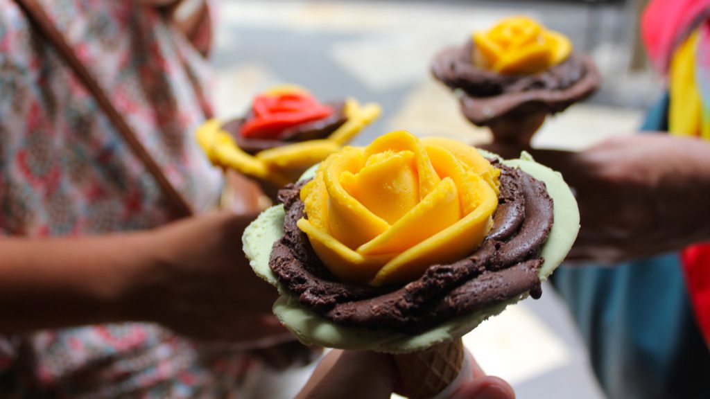 Rose shaped gelato in Budapest - try it on a Private Tour with Budapest 101!