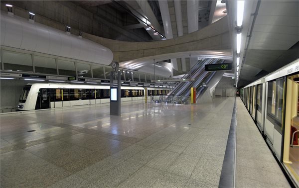 Budapest metro 4 station