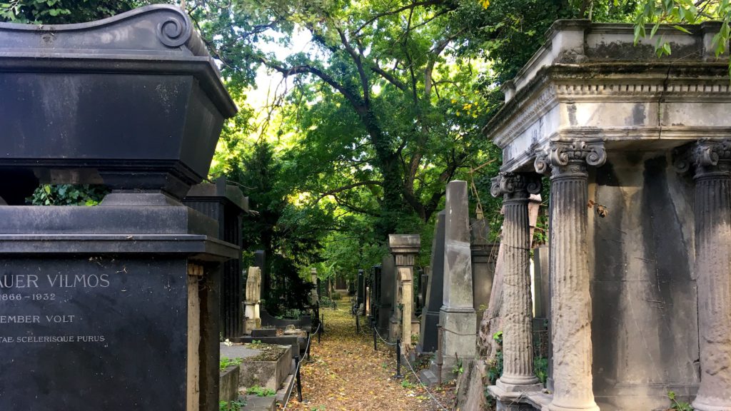 Salgótarjáni street Jewish cemetery - as seen on a Budapest Private Tour